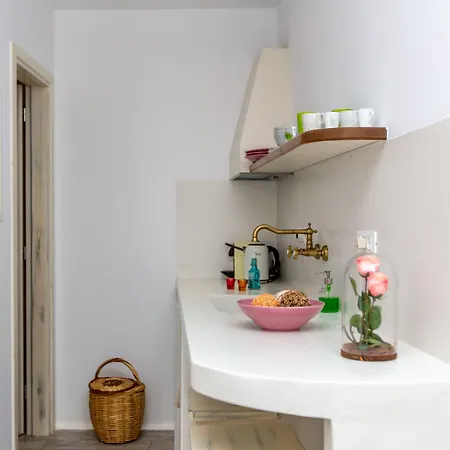 아파트호텔 Emery Suites Naxos City