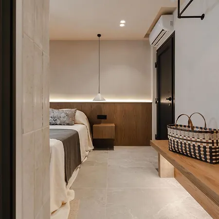 Apartahotel Emery 3*