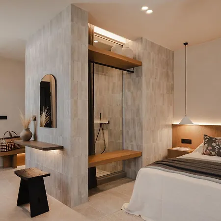 Emery Apartahotel