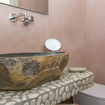 Emery Suites Hotel apartamentowy 4*