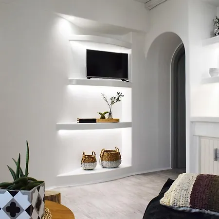 Emery Suites 4* Naxos City